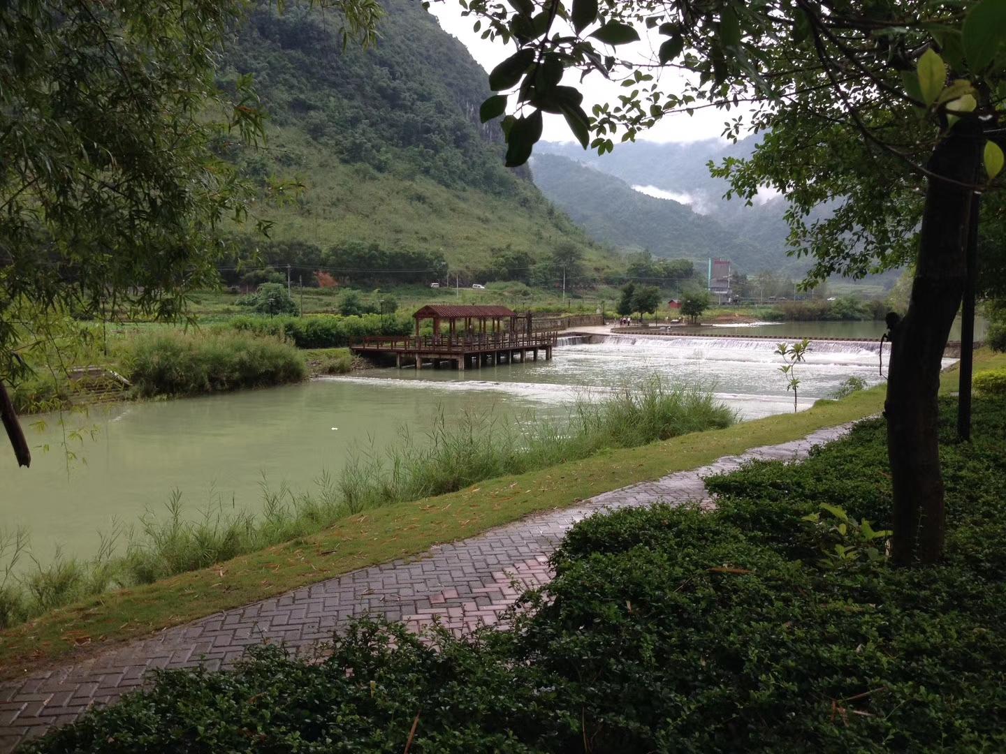 探秘广西巴马长寿村，自然与健康的和谐共生